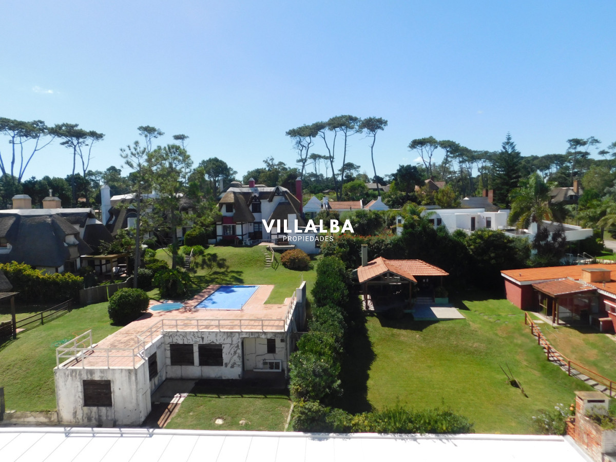 Apartamento ID.4409 - PENT HOUSE EN PINARES PRIMERA FILA 3 DORMITORIOS A ESTRENAR