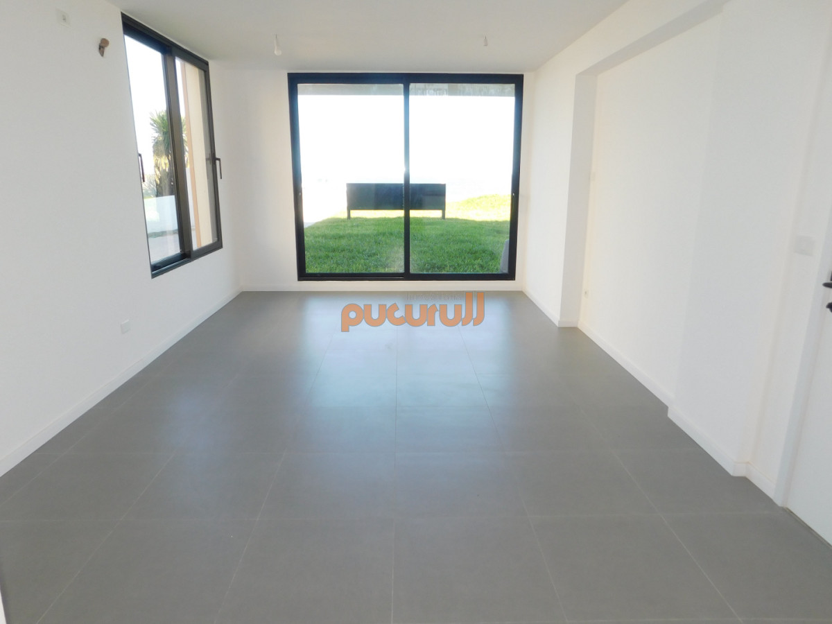 Apartamento ID.2669 - PENT HOUSE EN PINARES PRIMERA FILA 3 DORMITORIOS A ESTRENAR