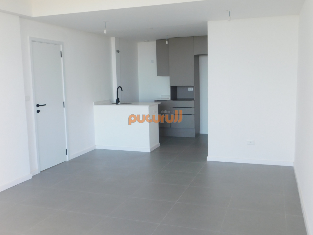 Apartamento ID.2669 - PENT HOUSE EN PINARES PRIMERA FILA 3 DORMITORIOS A ESTRENAR