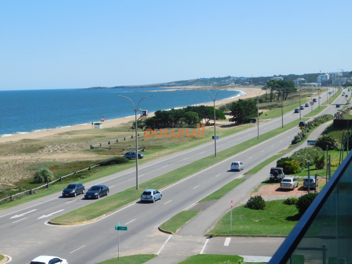 Apartamento ID.2669 - PENT HOUSE EN PINARES PRIMERA FILA 3 DORMITORIOS A ESTRENAR