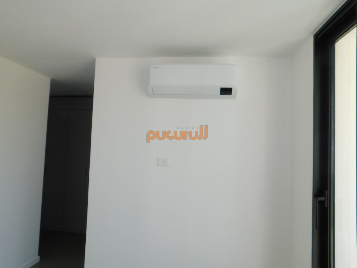 Apartamento ID.2669 - PENT HOUSE EN PINARES PRIMERA FILA 3 DORMITORIOS A ESTRENAR