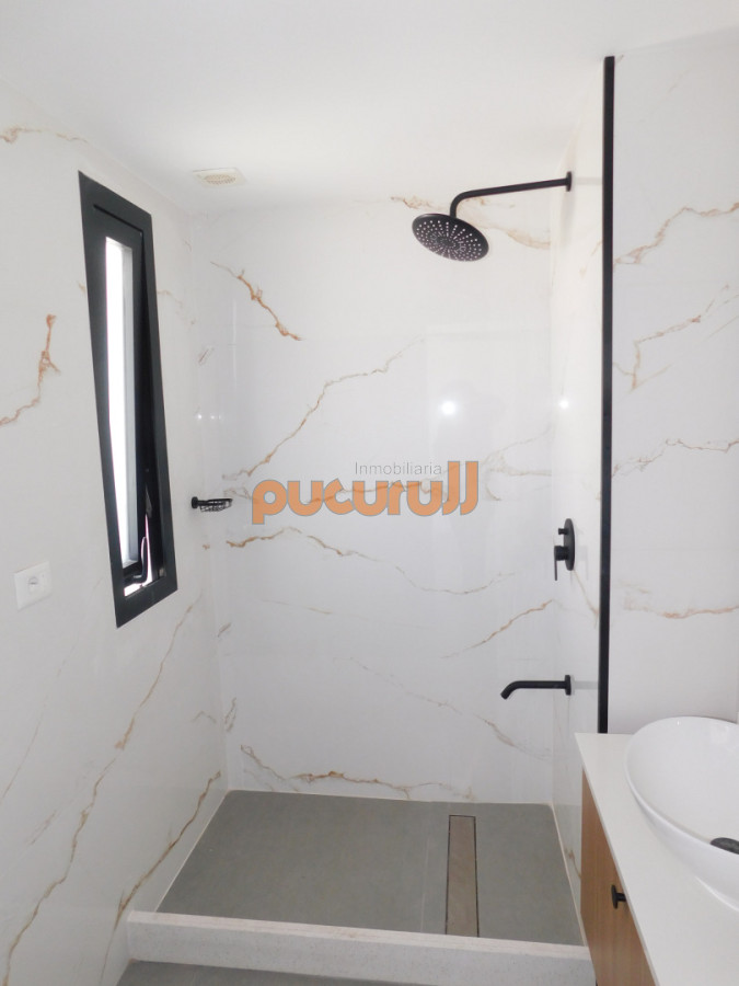 Apartamento ID.2669 - PENT HOUSE EN PINARES PRIMERA FILA 3 DORMITORIOS A ESTRENAR