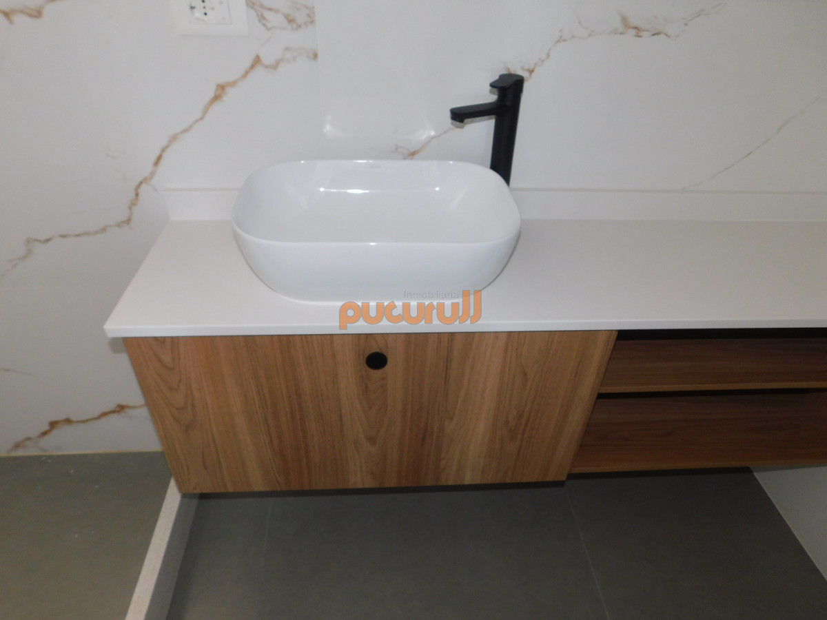 Apartamento ID.2669 - PENT HOUSE EN PINARES PRIMERA FILA 3 DORMITORIOS A ESTRENAR