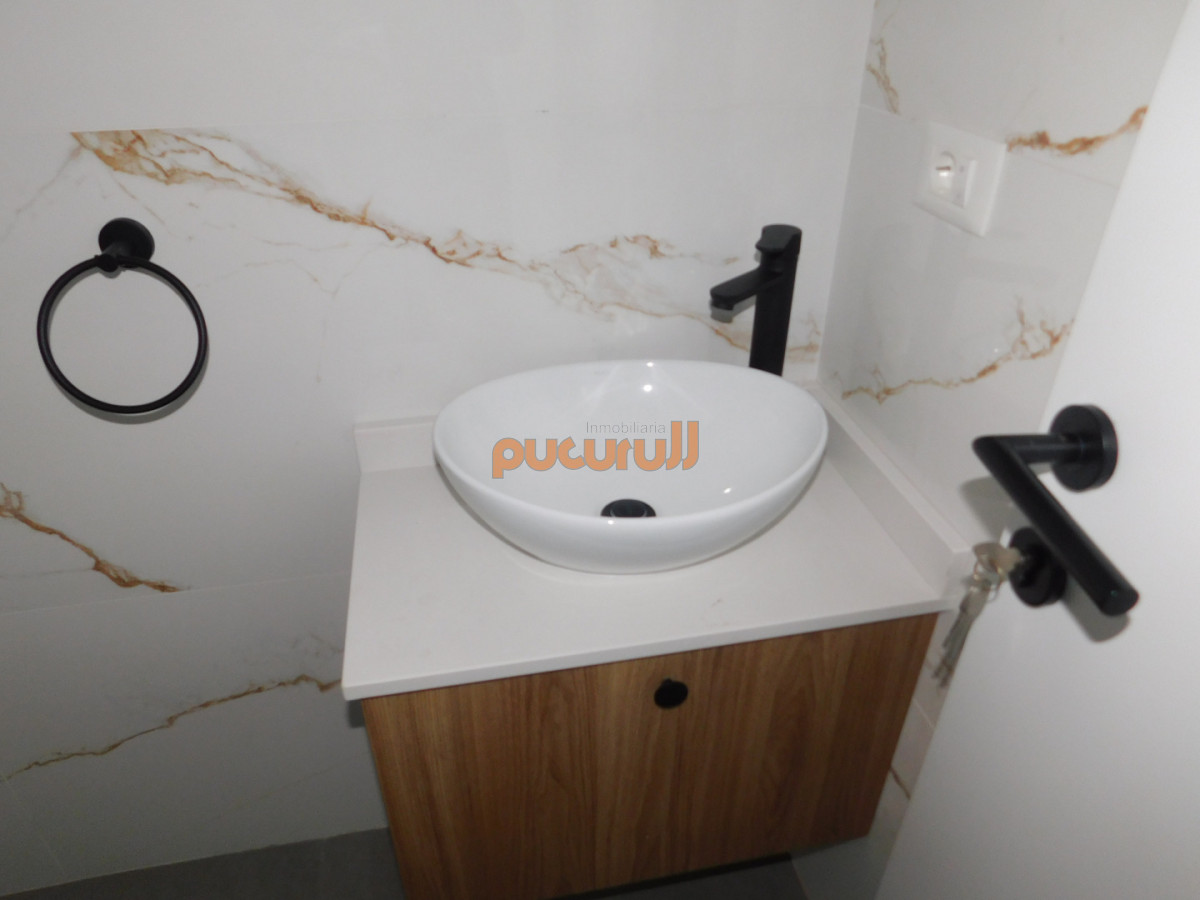 Apartamento ID.2669 - PENT HOUSE EN PINARES PRIMERA FILA 3 DORMITORIOS A ESTRENAR