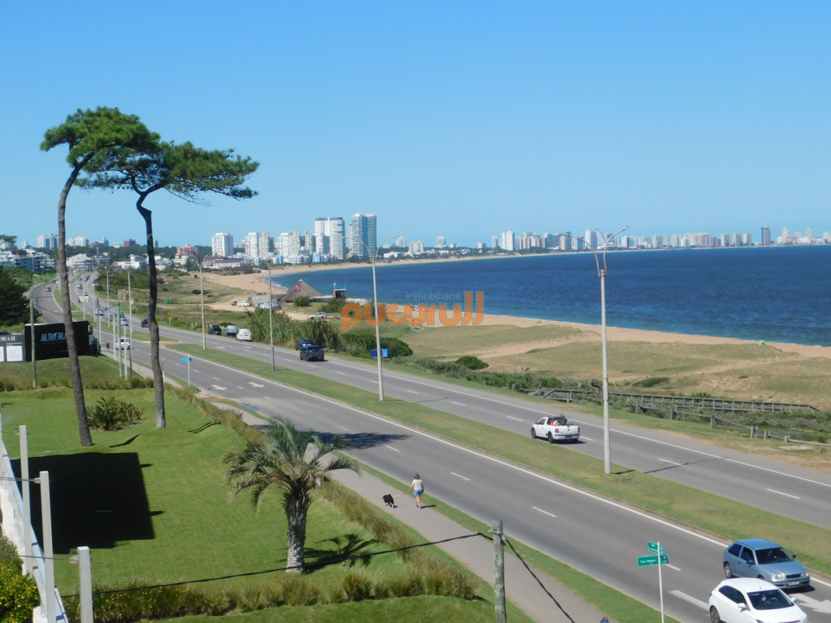 Apartamento ID.2669 - PENT HOUSE EN PINARES PRIMERA FILA 3 DORMITORIOS A ESTRENAR