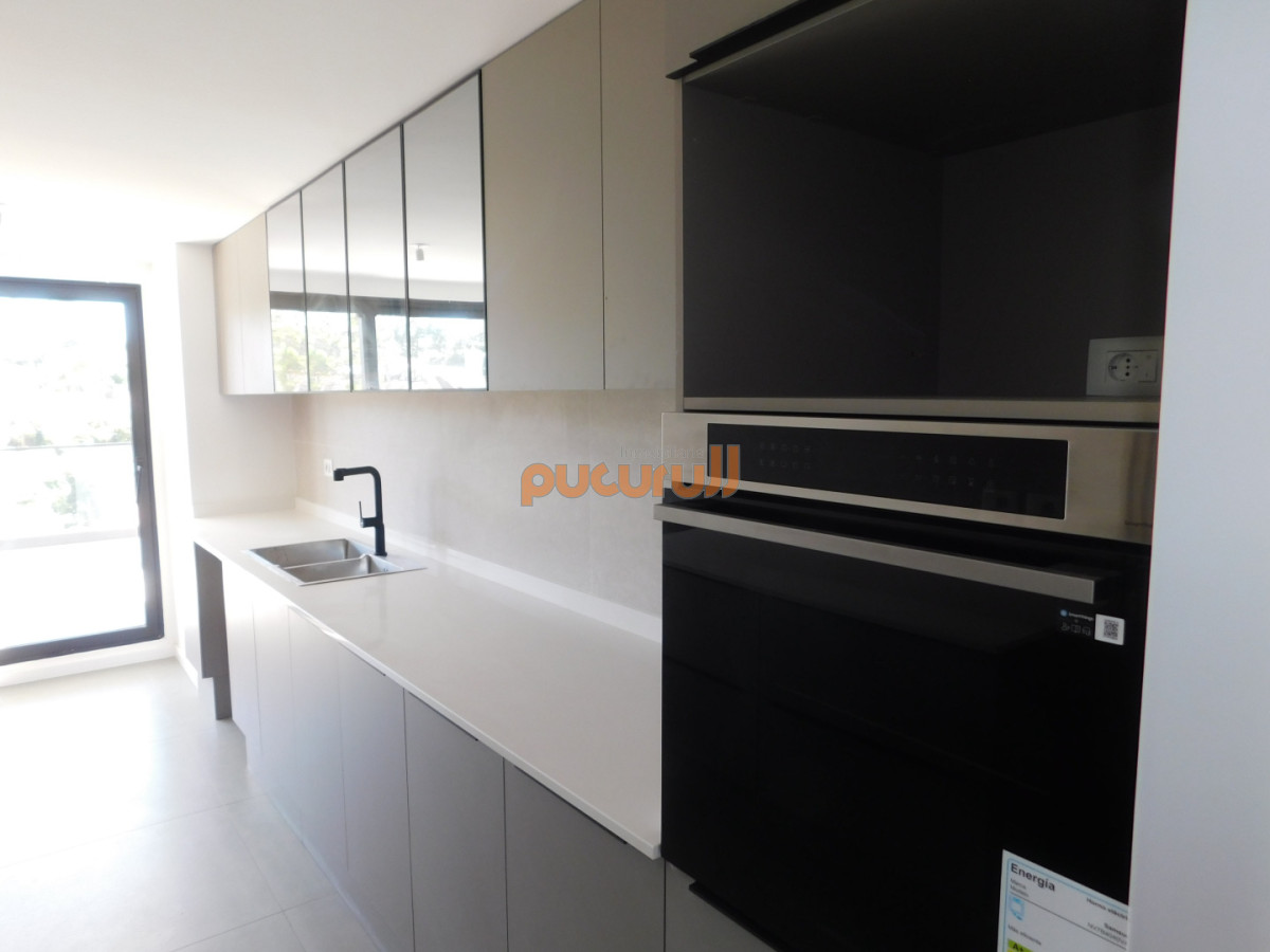 Apartamento ID.2669 - PENT HOUSE EN PINARES PRIMERA FILA 3 DORMITORIOS A ESTRENAR