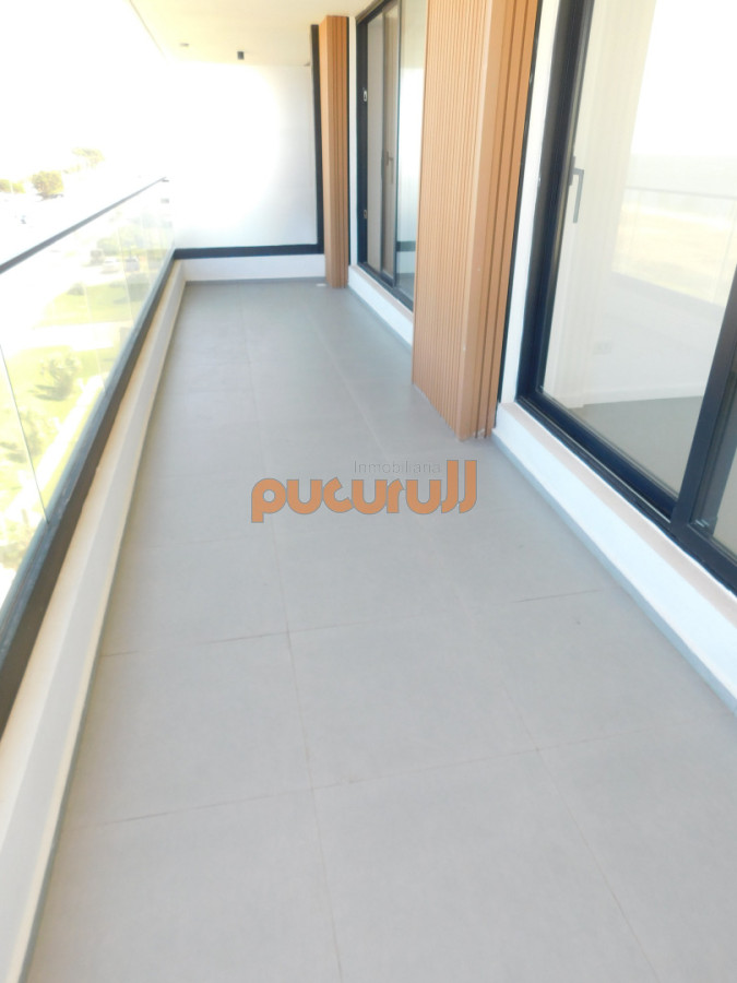 Apartamento ID.2669 - PENT HOUSE EN PINARES PRIMERA FILA 3 DORMITORIOS A ESTRENAR