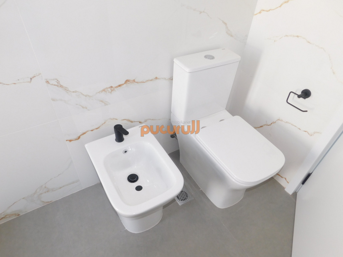 Apartamento ID.2669 - PENT HOUSE EN PINARES PRIMERA FILA 3 DORMITORIOS A ESTRENAR