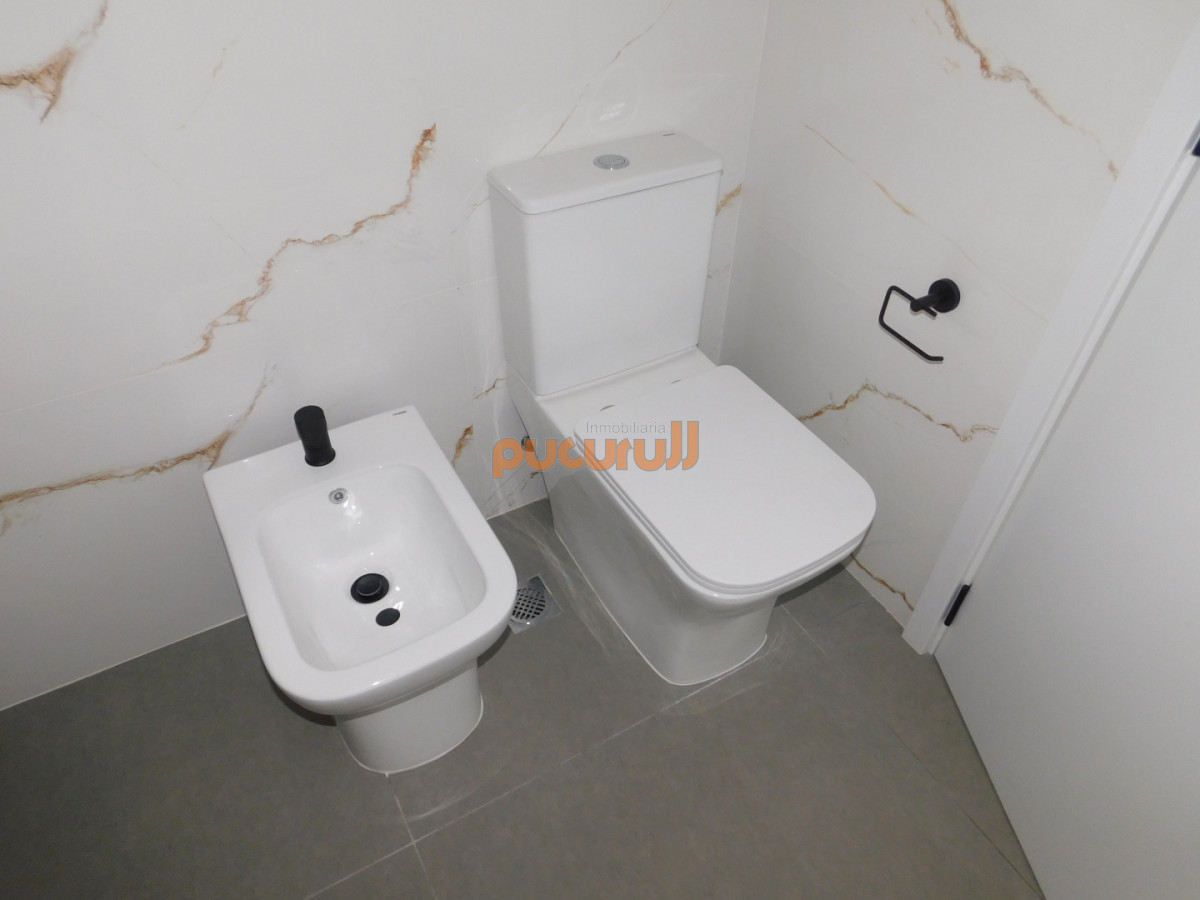 Apartamento ID.2669 - PENT HOUSE EN PINARES PRIMERA FILA 3 DORMITORIOS A ESTRENAR