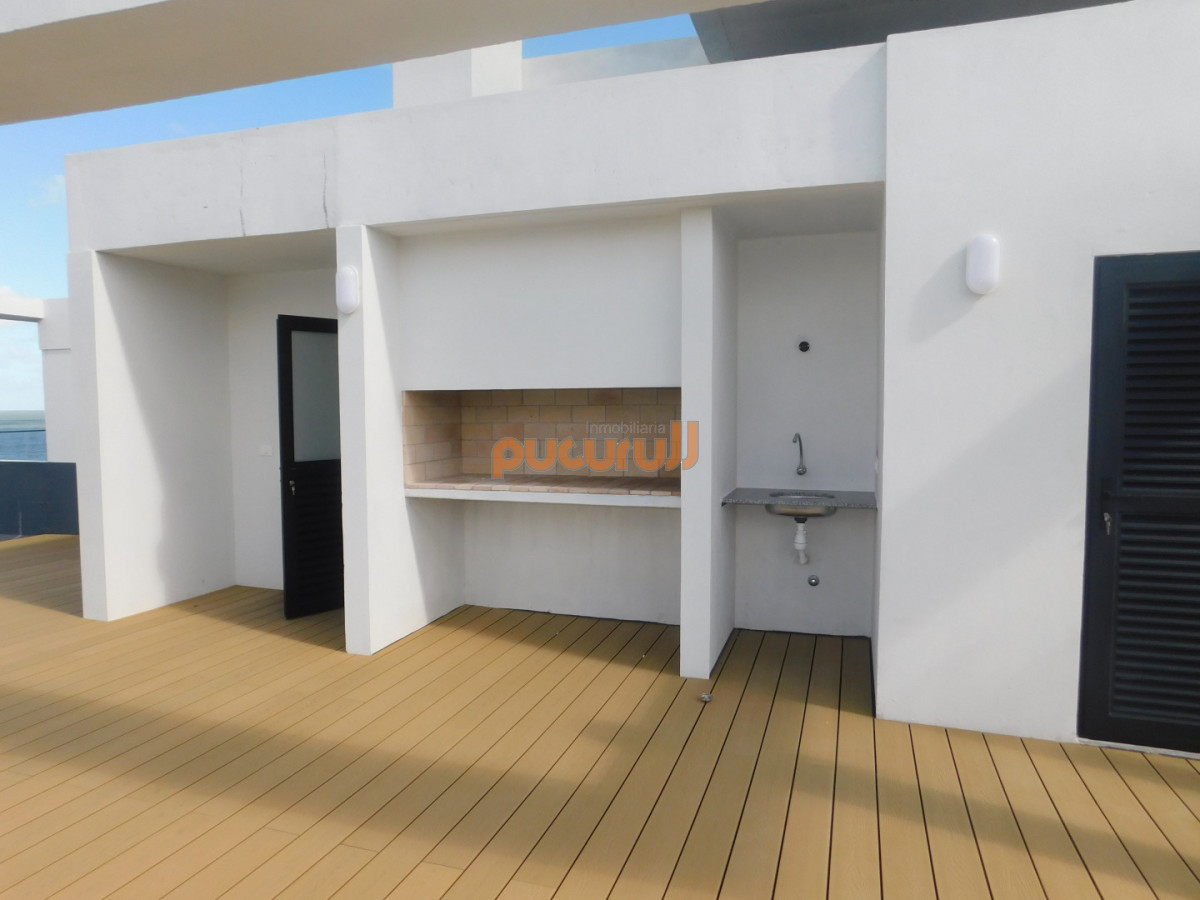 Apartamento ID.2669 - PENT HOUSE EN PINARES PRIMERA FILA 3 DORMITORIOS A ESTRENAR