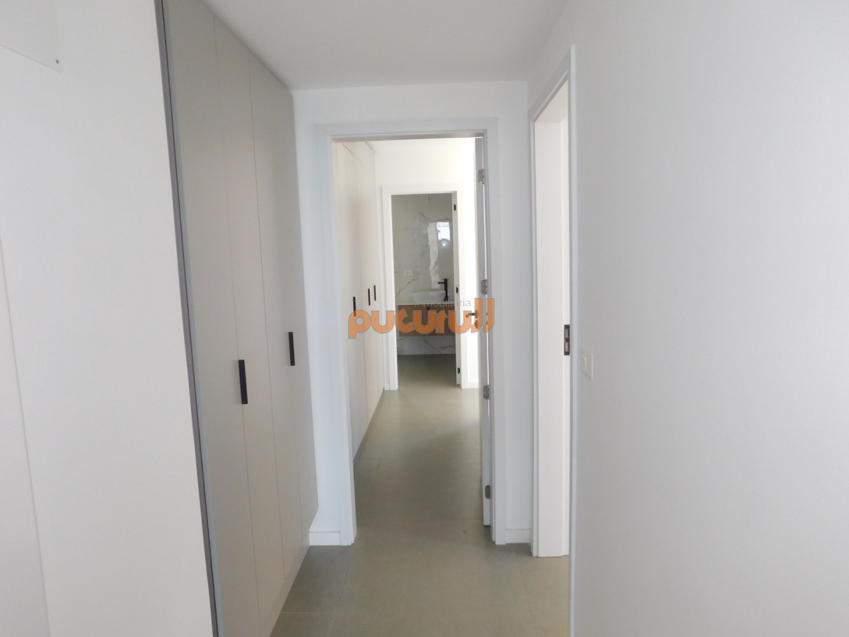 Apartamento ID.2669 - PENT HOUSE EN PINARES PRIMERA FILA 3 DORMITORIOS A ESTRENAR
