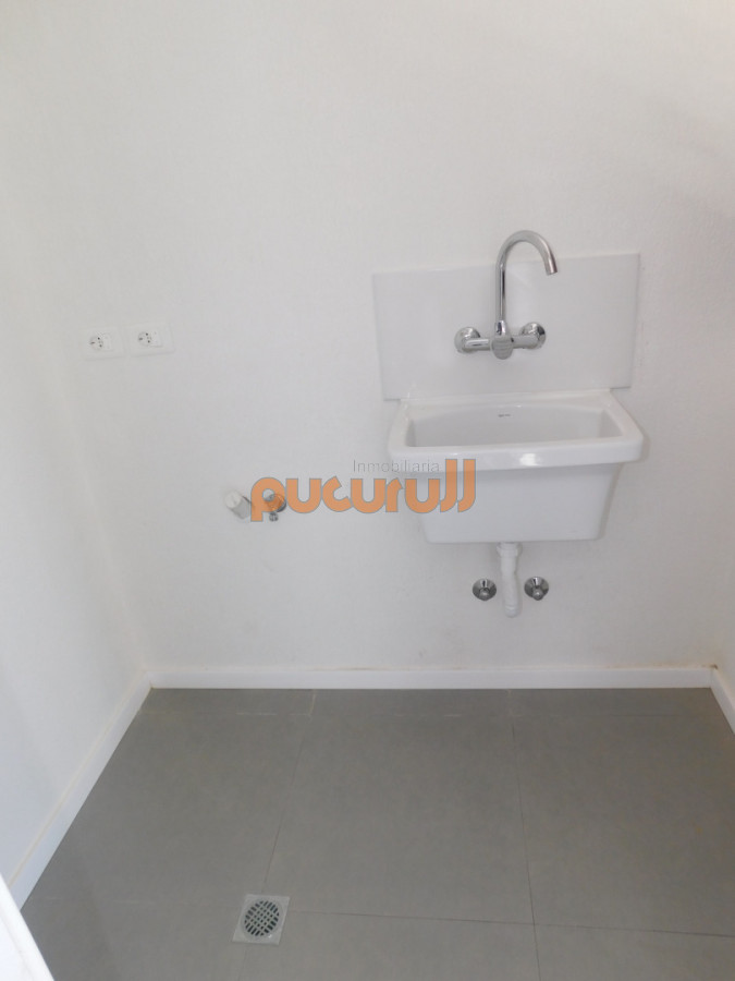 Apartamento ID.2669 - PENT HOUSE EN PINARES PRIMERA FILA 3 DORMITORIOS A ESTRENAR