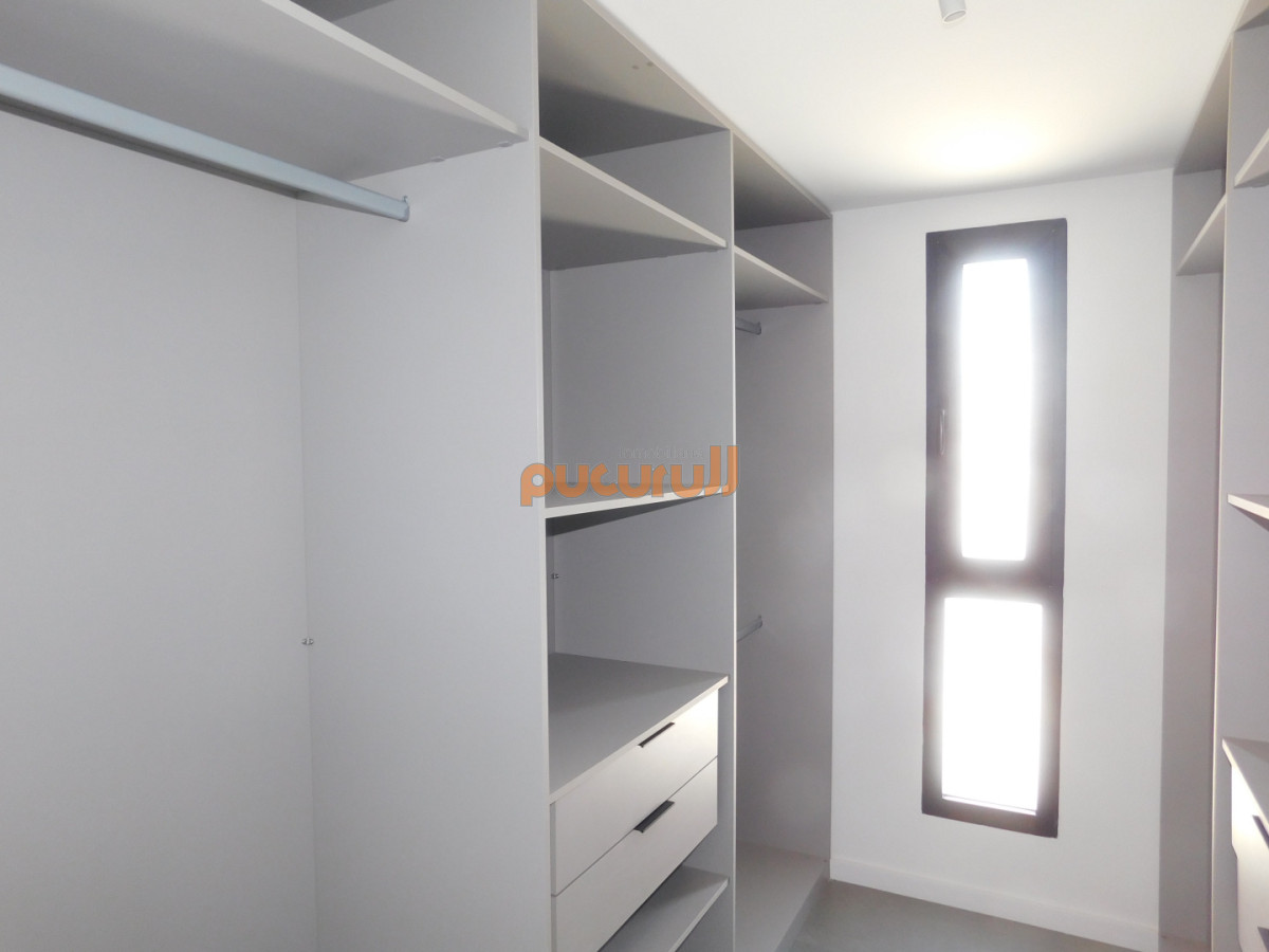Apartamento ID.2669 - PENT HOUSE EN PINARES PRIMERA FILA 3 DORMITORIOS A ESTRENAR
