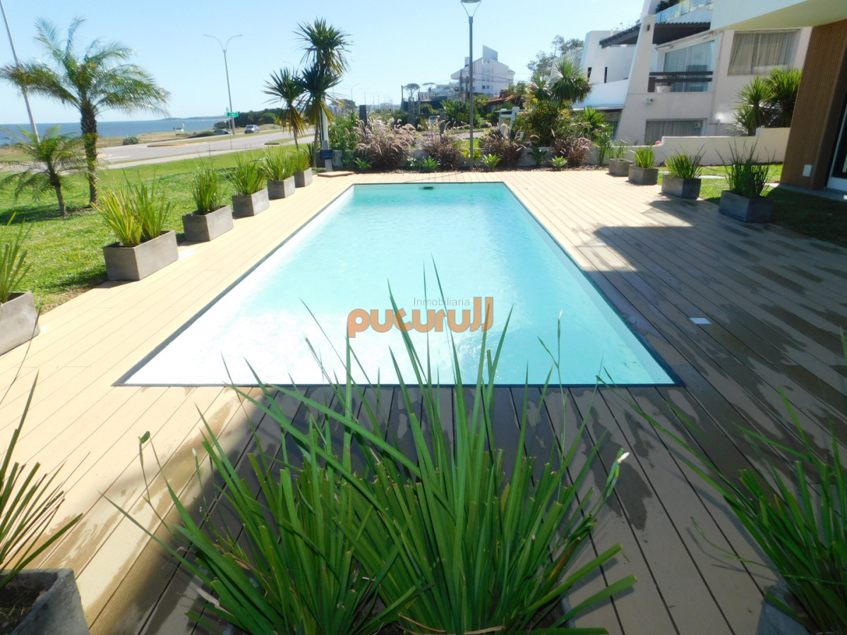 Apartamento ID.2669 - PENT HOUSE EN PINARES PRIMERA FILA 3 DORMITORIOS A ESTRENAR