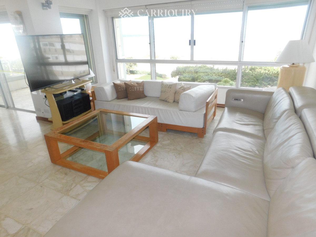 Apartamento ID.10454 - APARTAMENTO EN VENTA 3 DORMITORIOS EN PLAYA MANSA