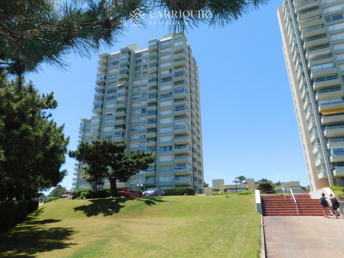 Apartamento ID.10454 - APARTAMENTO EN VENTA 3 DORMITORIOS EN PLAYA MANSA
