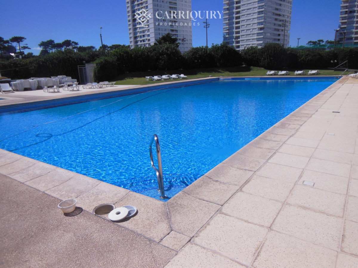 Apartamento ID.10454 - APARTAMENTO EN VENTA 3 DORMITORIOS EN PLAYA MANSA