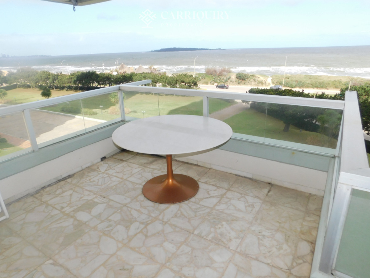 Apartamento ID.10454 - APARTAMENTO EN VENTA 3 DORMITORIOS EN PLAYA MANSA