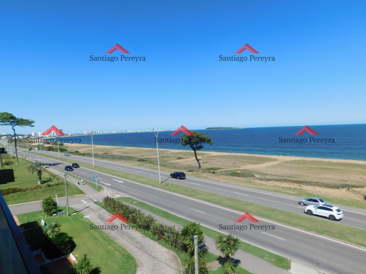 Apartamento ID.17012 - PENT HOUSE EN PINARES PRIMERA FILA 3 DORMITORIOS A ESTRENAR