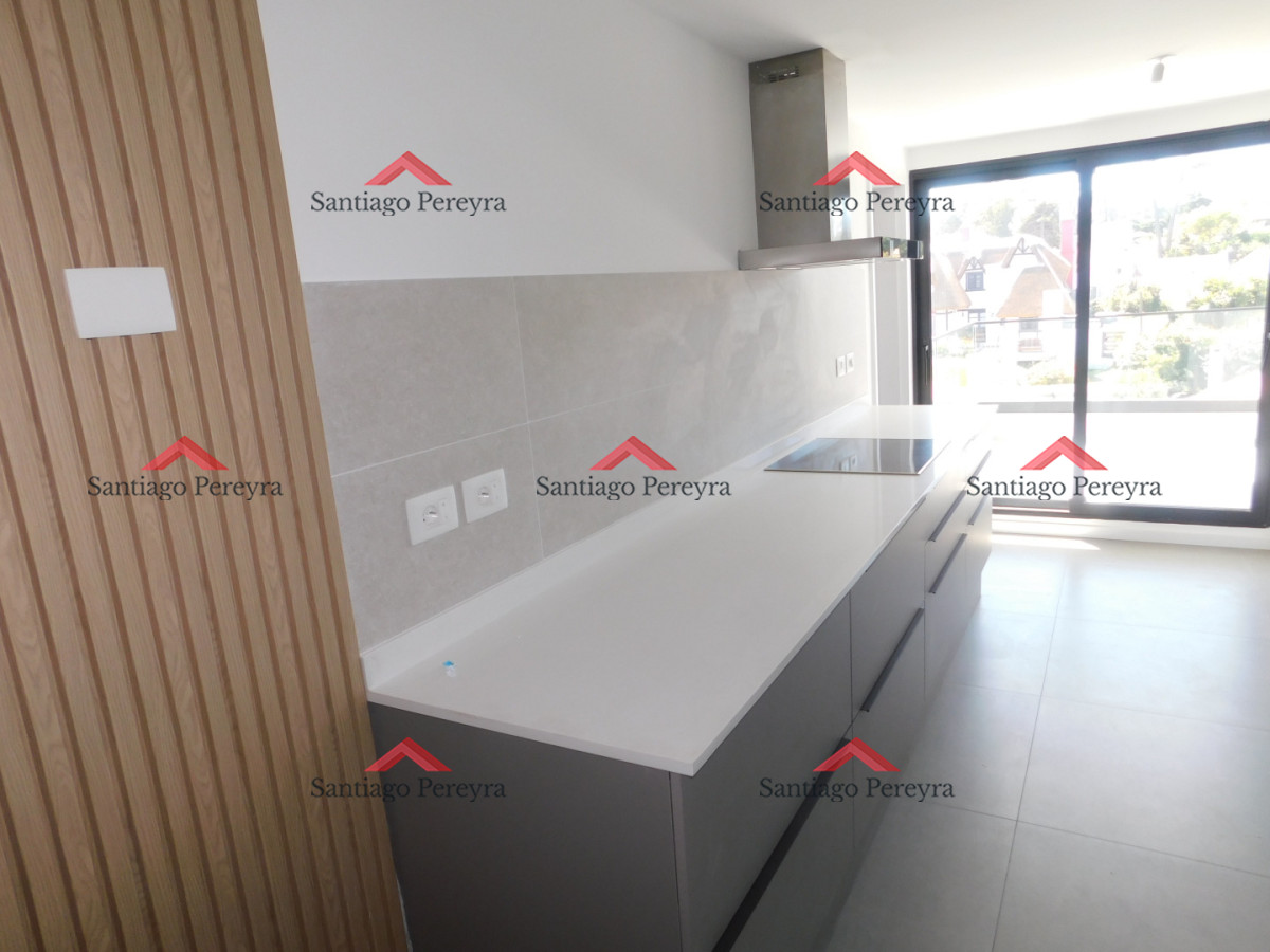 Apartamento ID.17012 - PENT HOUSE EN PINARES PRIMERA FILA 3 DORMITORIOS A ESTRENAR