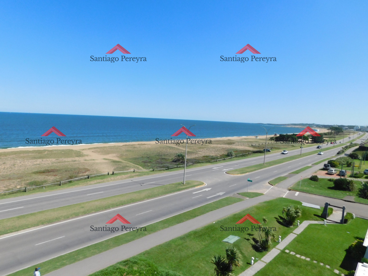 Apartamento ID.17012 - PENT HOUSE EN PINARES PRIMERA FILA 3 DORMITORIOS A ESTRENAR