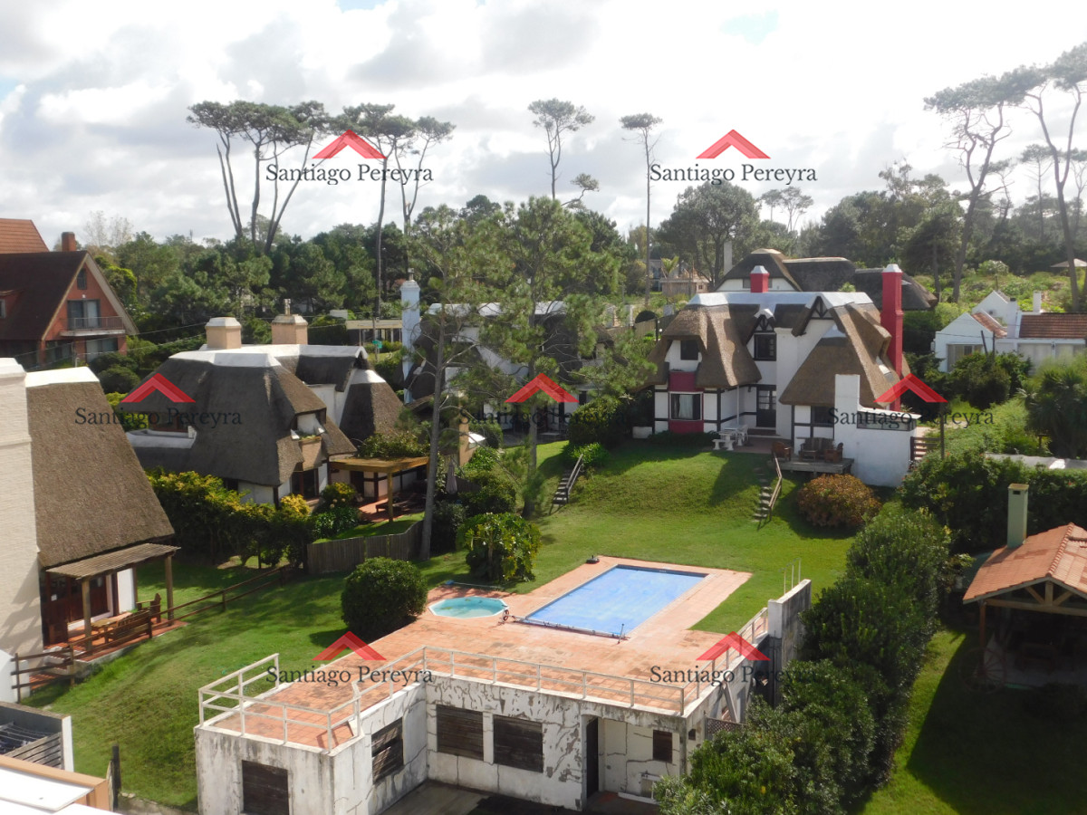 Apartamento ID.17012 - PENT HOUSE EN PINARES PRIMERA FILA 3 DORMITORIOS A ESTRENAR