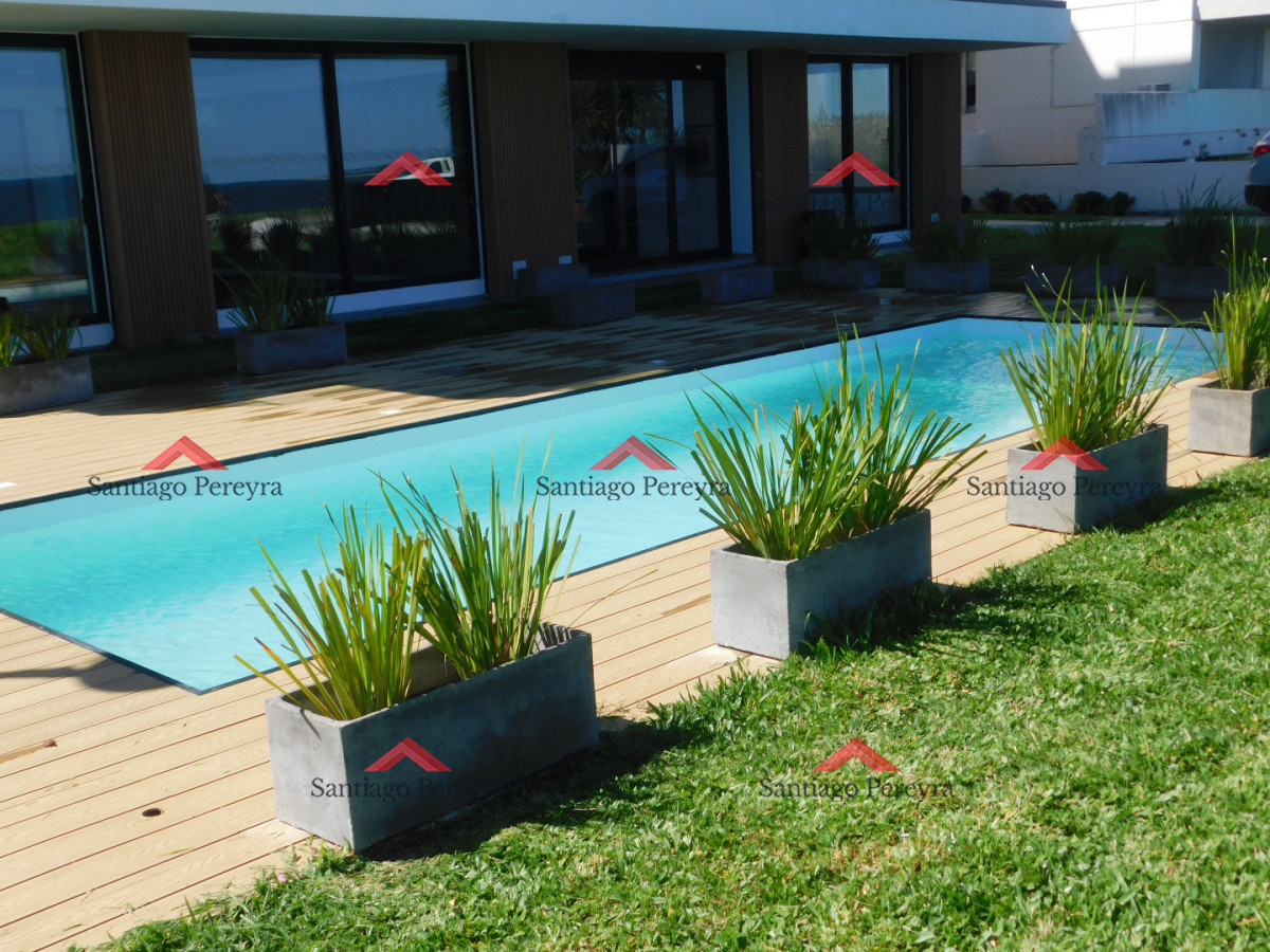 Apartamento ID.17012 - PENT HOUSE EN PINARES PRIMERA FILA 3 DORMITORIOS A ESTRENAR