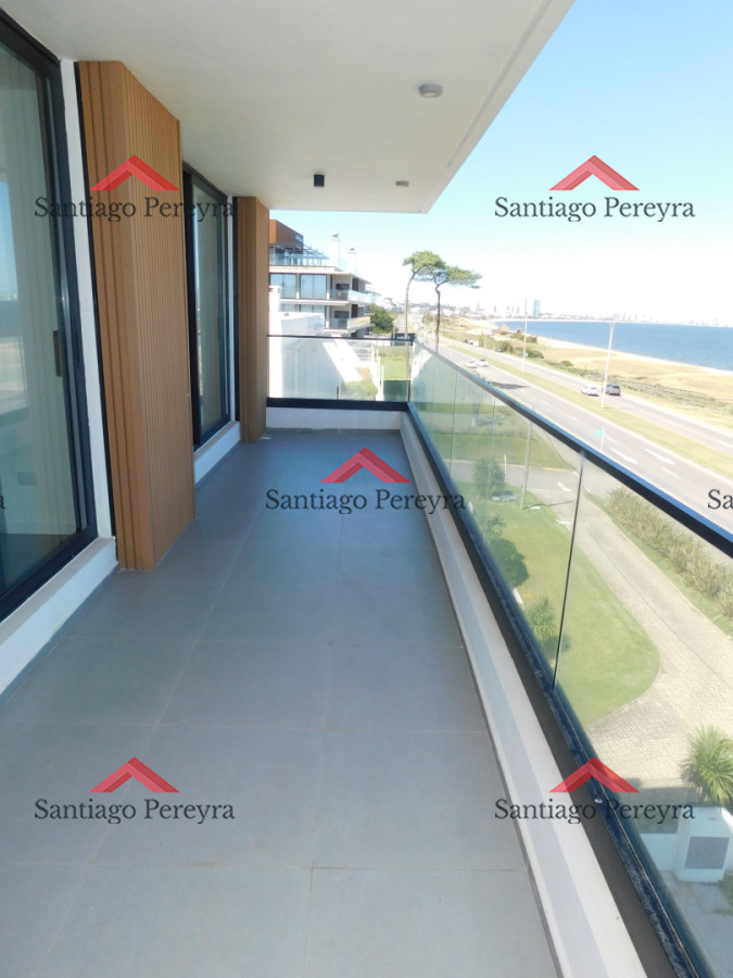Apartamento ID.17012 - PENT HOUSE EN PINARES PRIMERA FILA 3 DORMITORIOS A ESTRENAR