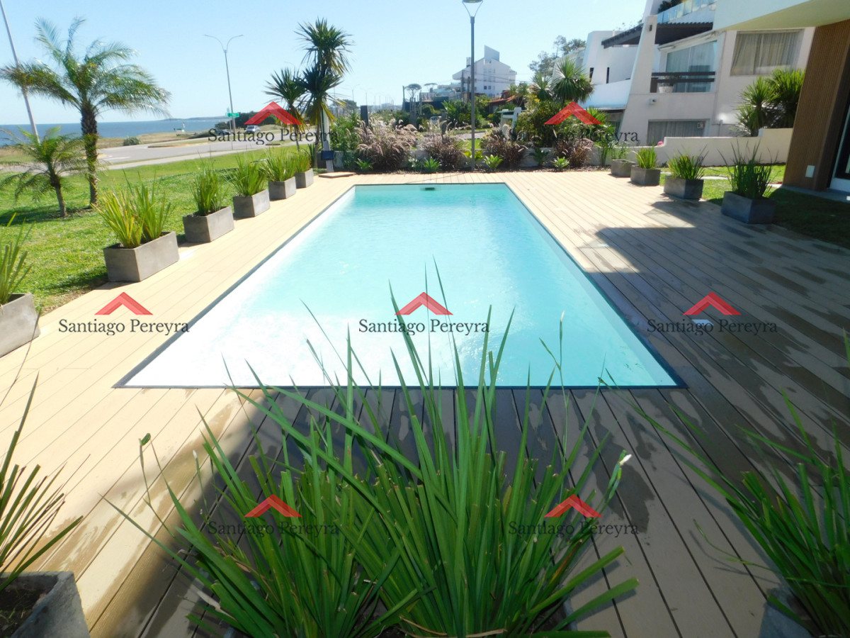 Apartamento ID.17012 - PENT HOUSE EN PINARES PRIMERA FILA 3 DORMITORIOS A ESTRENAR