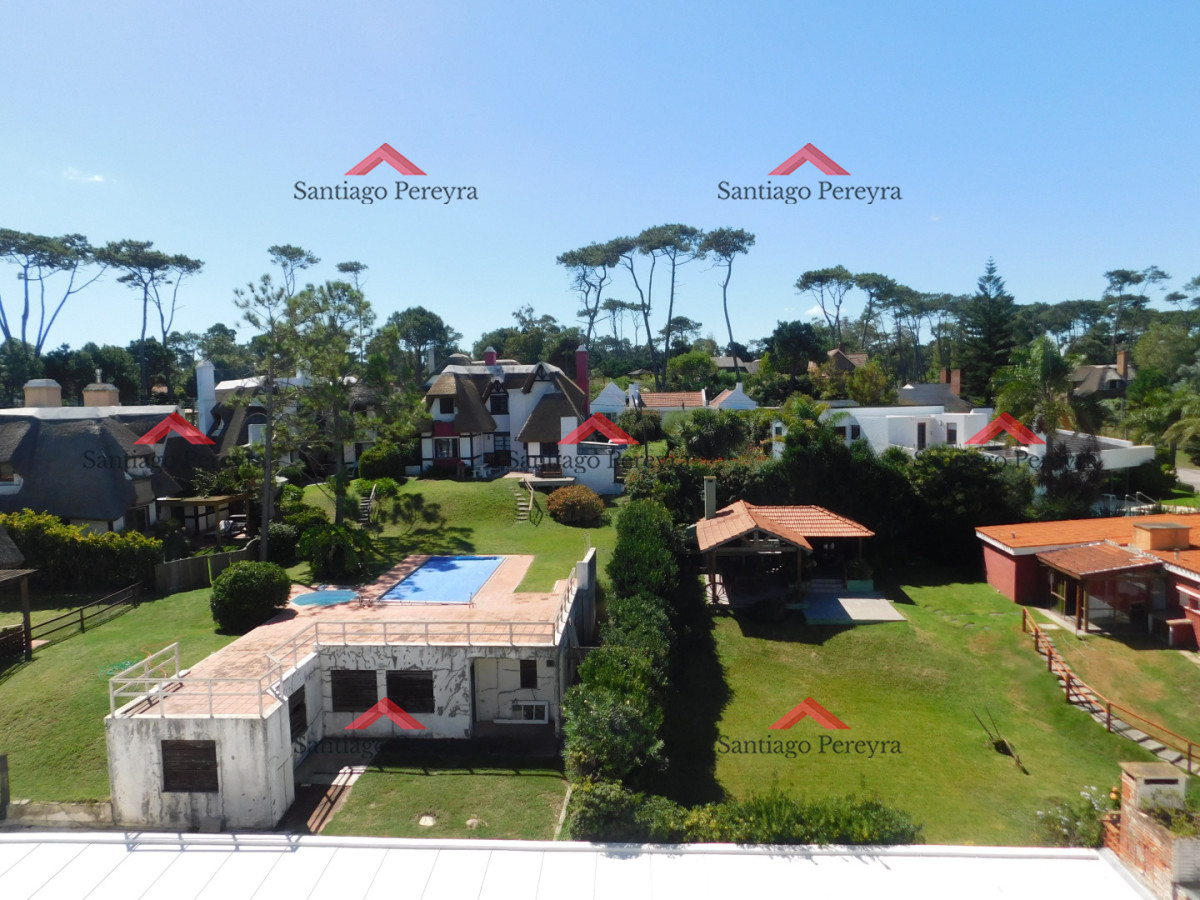 Apartamento ID.17012 - PENT HOUSE EN PINARES PRIMERA FILA 3 DORMITORIOS A ESTRENAR