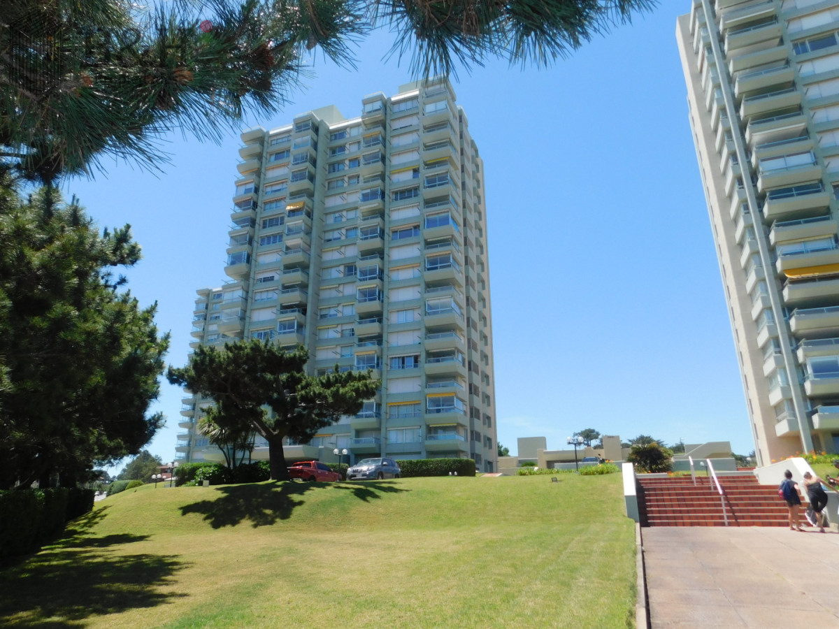 Apartamento ID.7787 - APARTAMENTO EN VENTA 3 DORMITORIOS EN PLAYA MANSA