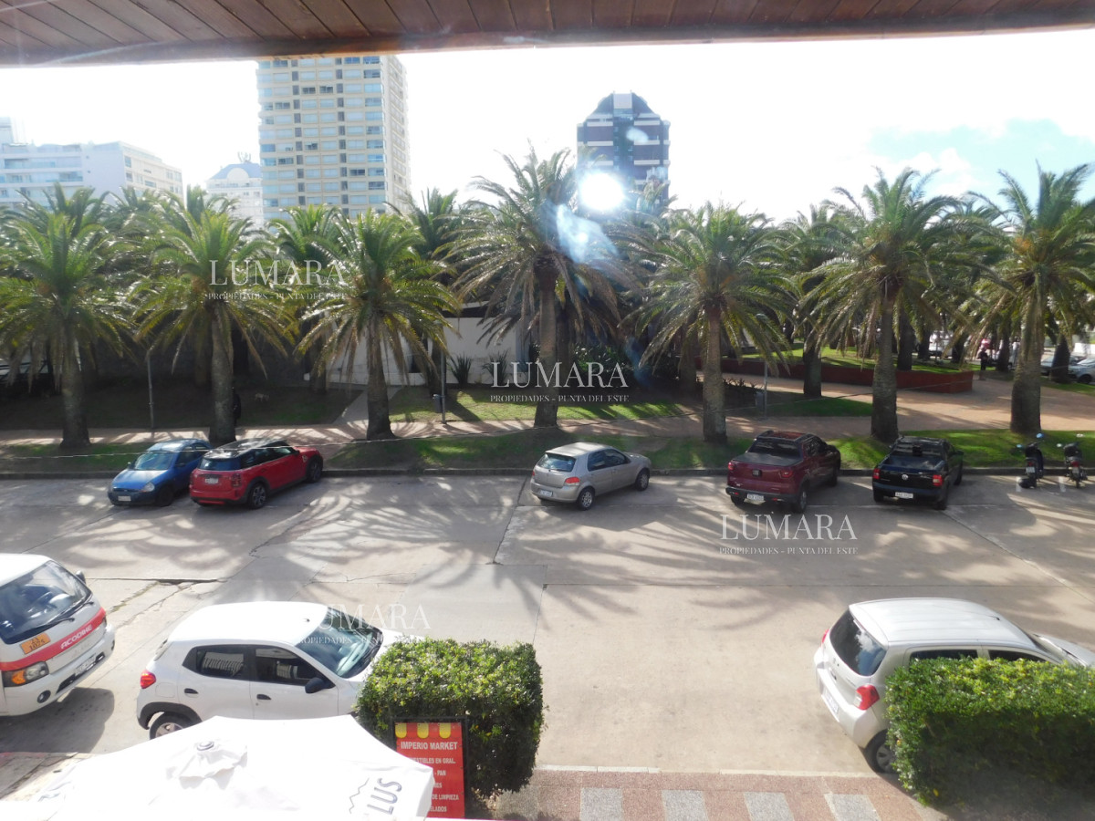 Local Comercial ID.3575 - LOCAL EN VENTA EN PENINSULA 