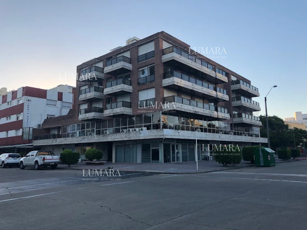 Local Comercial ID.3575 - LOCAL EN VENTA EN PENINSULA 