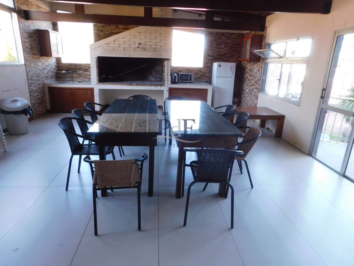 Apartamento en Av. Roosevelt 1 dormitorio con servicio. Punta del Este. - Imagen 25