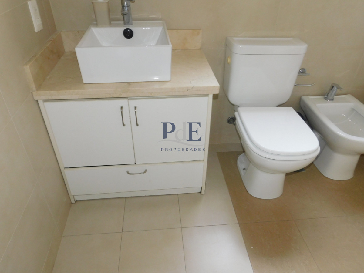 Apartamento en el corazón del Puerto de Punta del Este. - Imagen 42