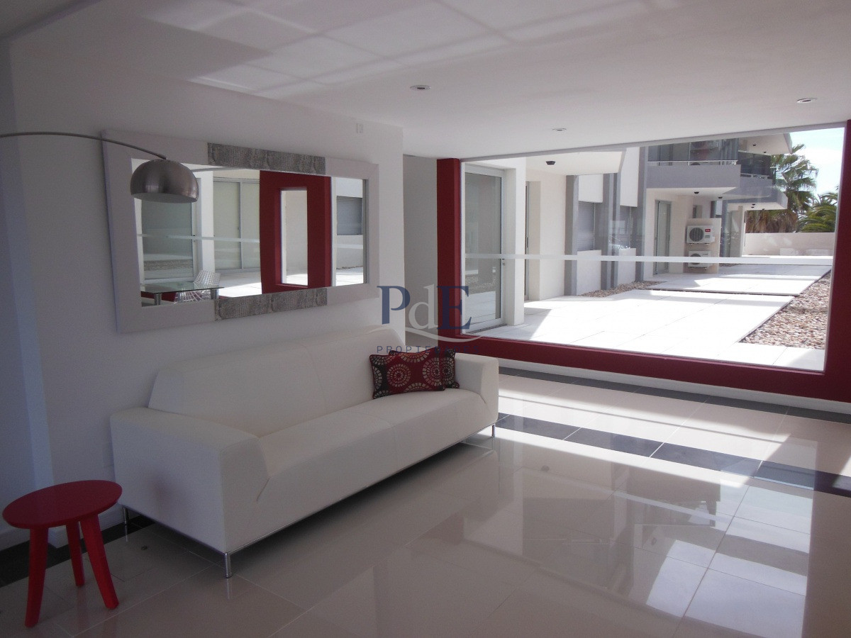 Apartamento en el corazón del Puerto de Punta del Este. - Imagen 17