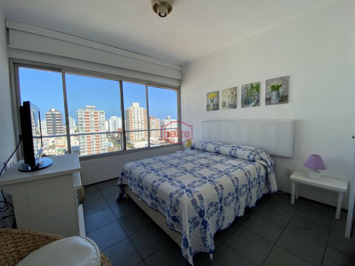 Apartamento ID.165980/Venta-de-apartamento-de-un-dormitorio-en-Punta-del-Este,-reciclado - APARTAMENTO EN VENTA 1 DORMOTORIO PENINSULA
