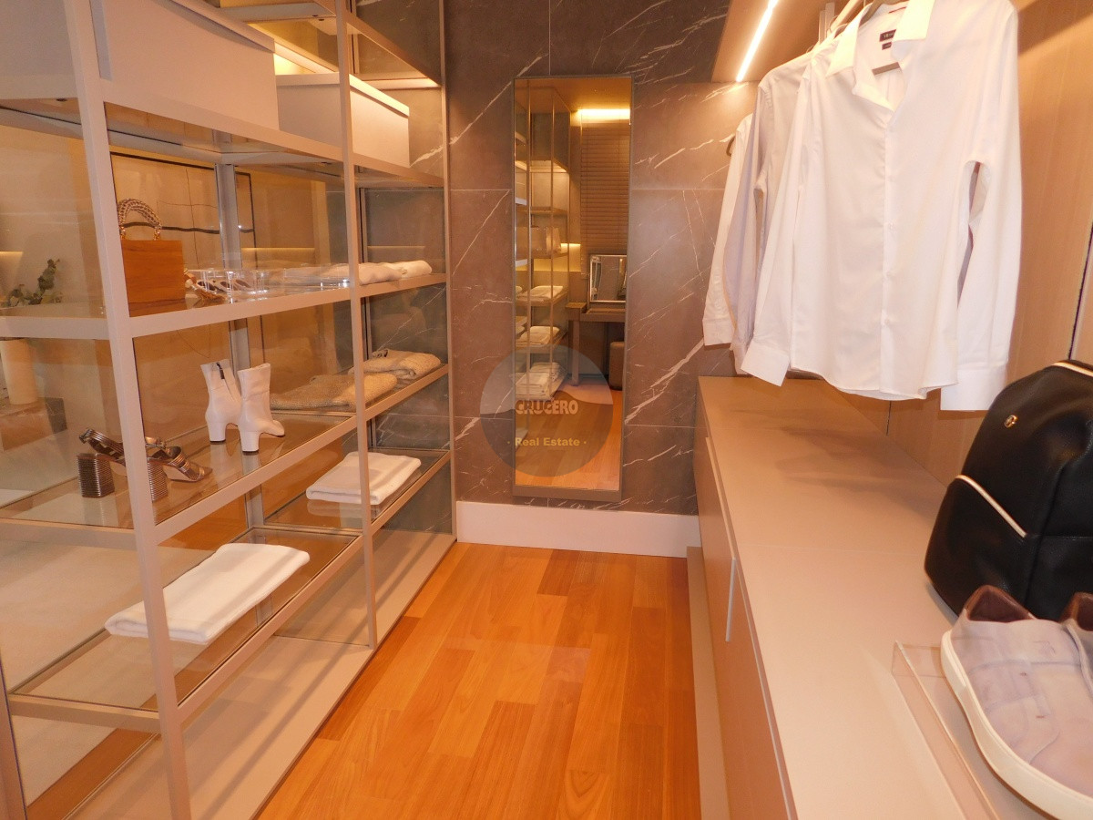 Apartamento ID.6215 - VENTA APARTAMENTO 3 DORMITORIOS EN PORTO ALEGRE