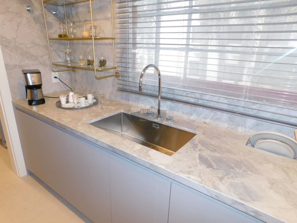 Apartamento ID.6248 - APARTAMENTO EN VENTA 3 DORMITORIOS EN PORTO ALEGRE 