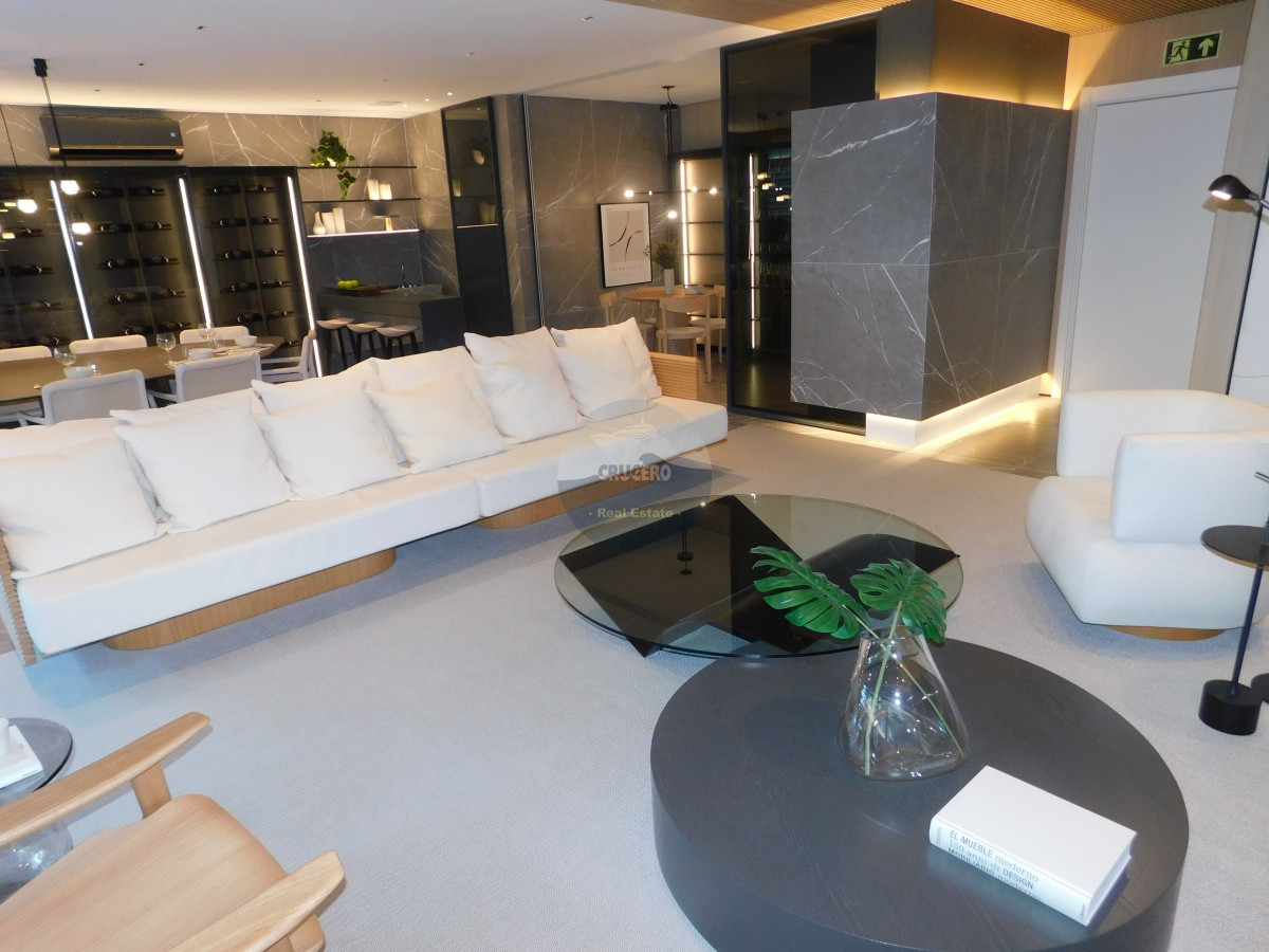 Apartamento ID.6215 - VENTA APARTAMENTO 3 DORMITORIOS EN PORTO ALEGRE