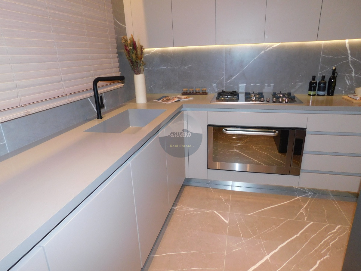 Apartamento ID.6215 - VENTA APARTAMENTO 3 DORMITORIOS EN PORTO ALEGRE