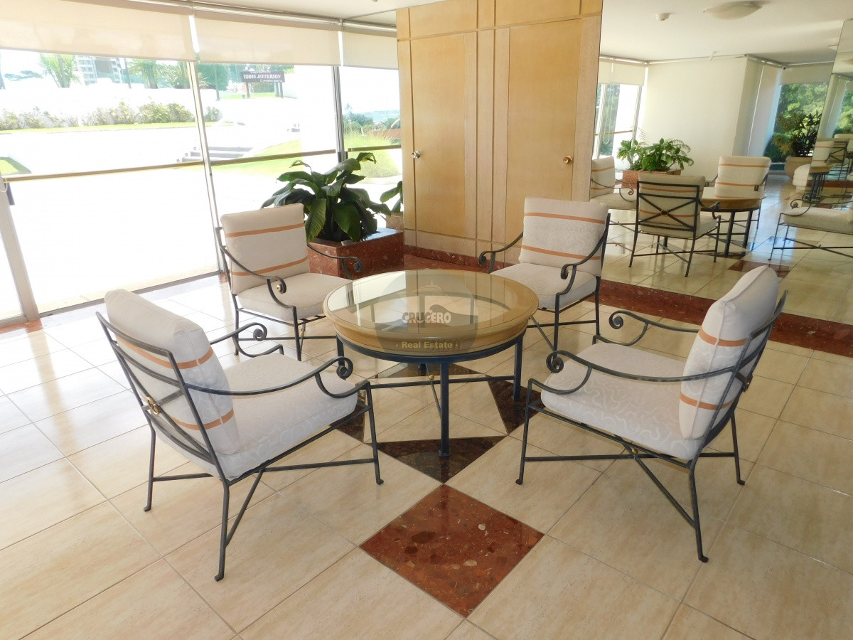 Apartamento ID.1144 - ALQUILER DEPARTAMENTO MANSA 3 DORMITORIOS MAS DEPENDENCIA