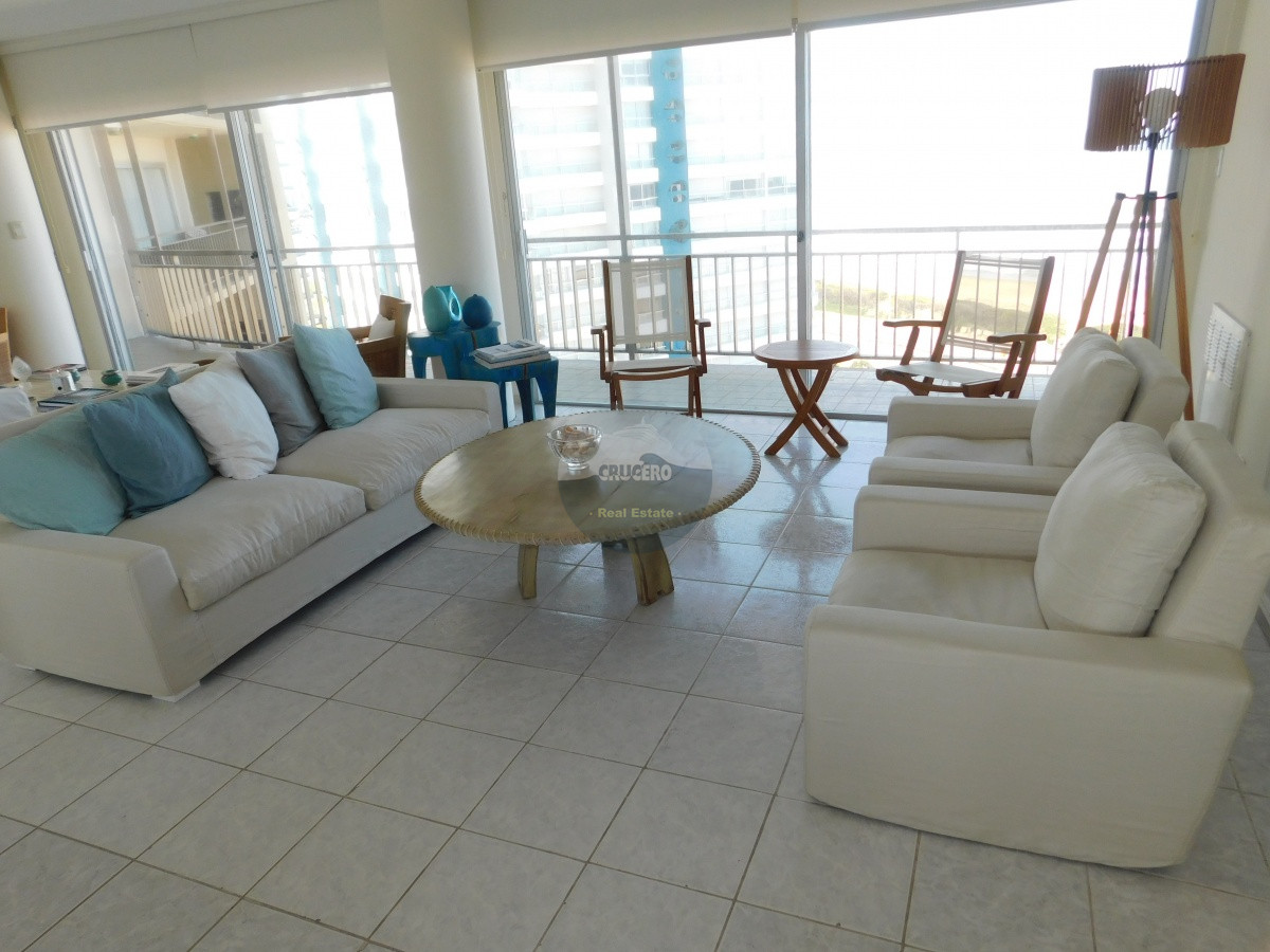 Apartamento ID.5887 - VENTA APARTAMENTO 3 DORMITORIOS MAS DEPENDENCIA BRAVA
