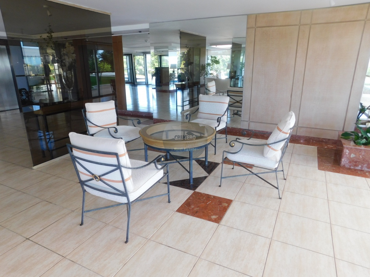 Apartamento ID.1144 - ALQUILER DEPARTAMENTO MANSA 3 DORMITORIOS MAS DEPENDENCIA