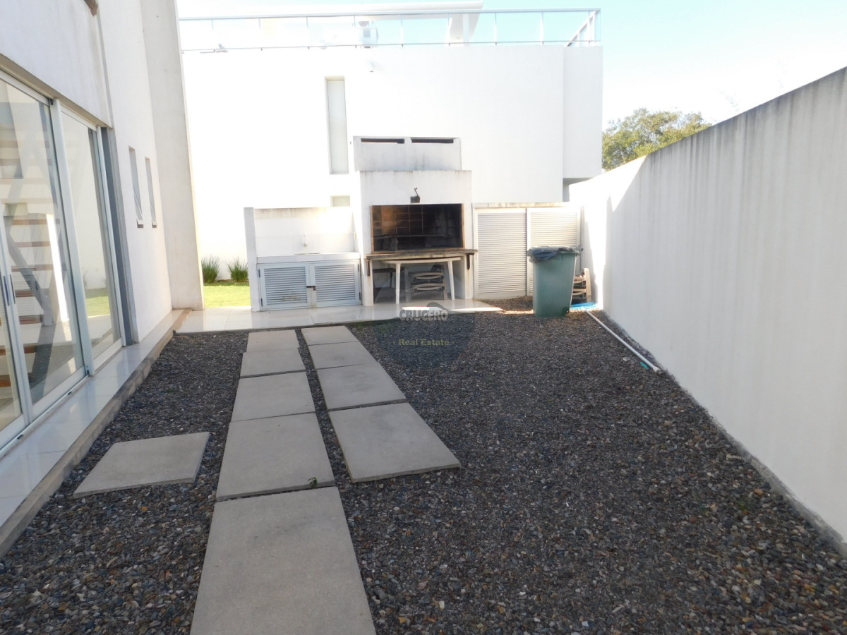 Apartamento ID.6523 - APARTAMENTO EN VENTA 2 DORMITORIOS PUNTA BALLENA