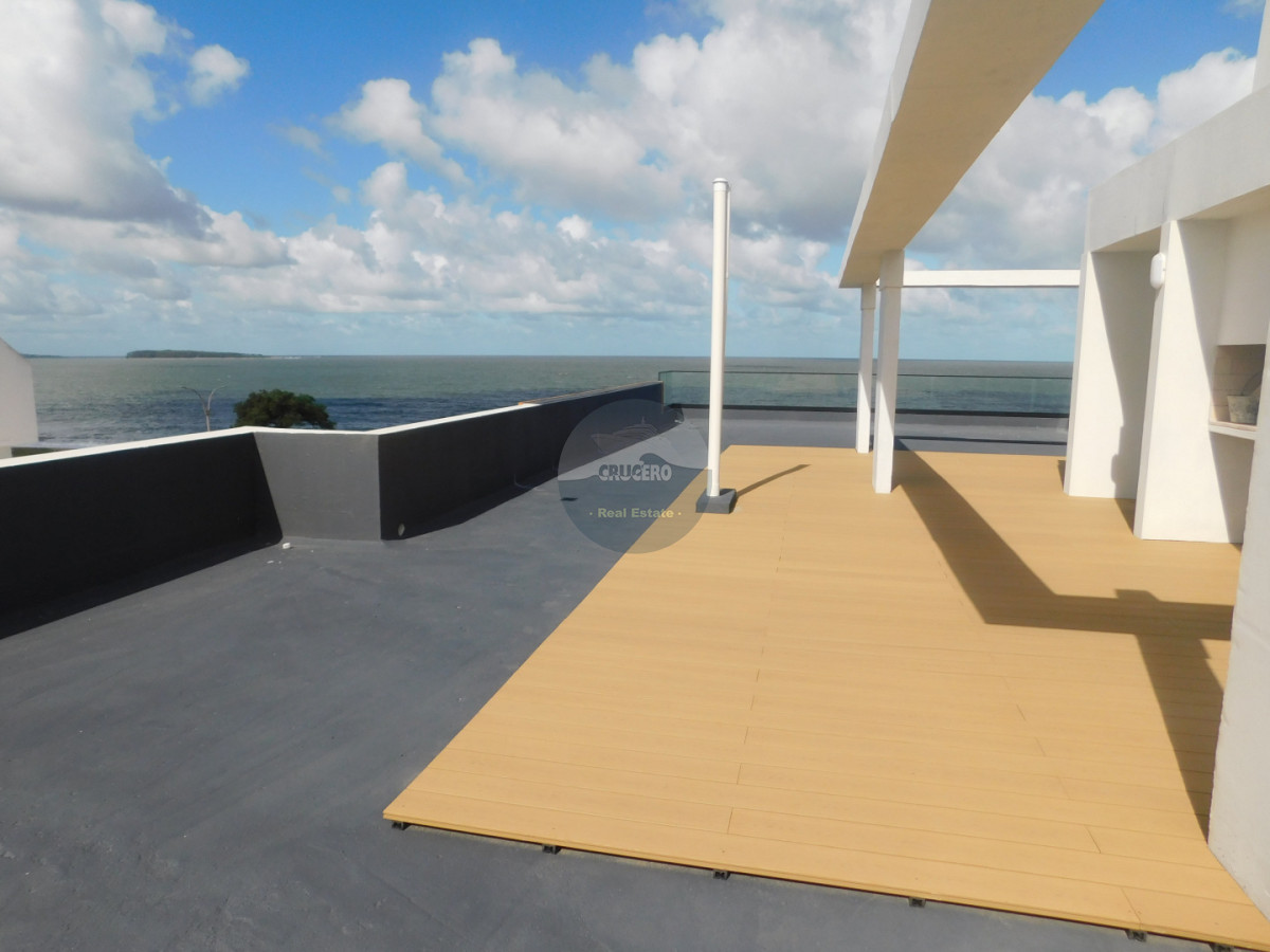 Apartamento ID.6540 - PENT HOUSE EN PINARES PRIMERA FILA 3 DORMITORIOS A ESTRENAR