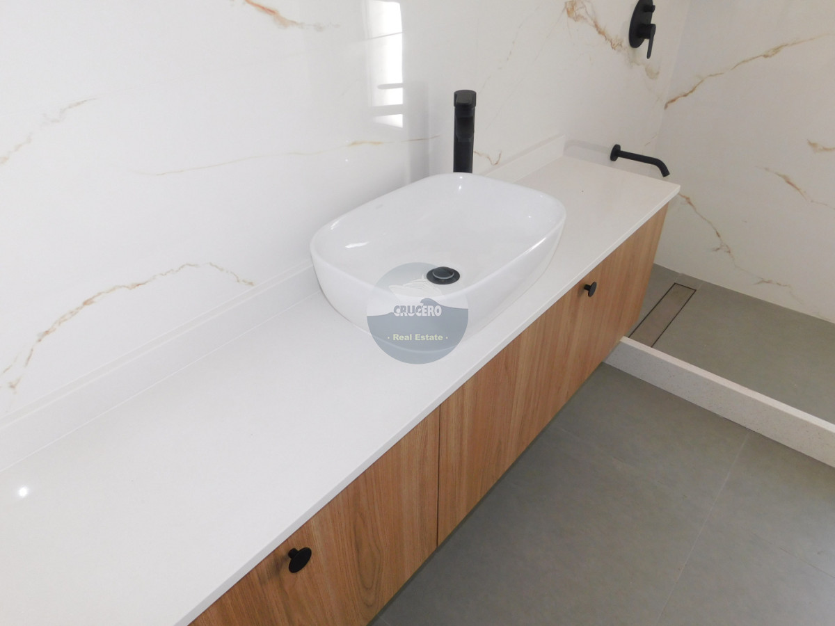 Apartamento ID.6540 - PENT HOUSE EN PINARES PRIMERA FILA 3 DORMITORIOS A ESTRENAR