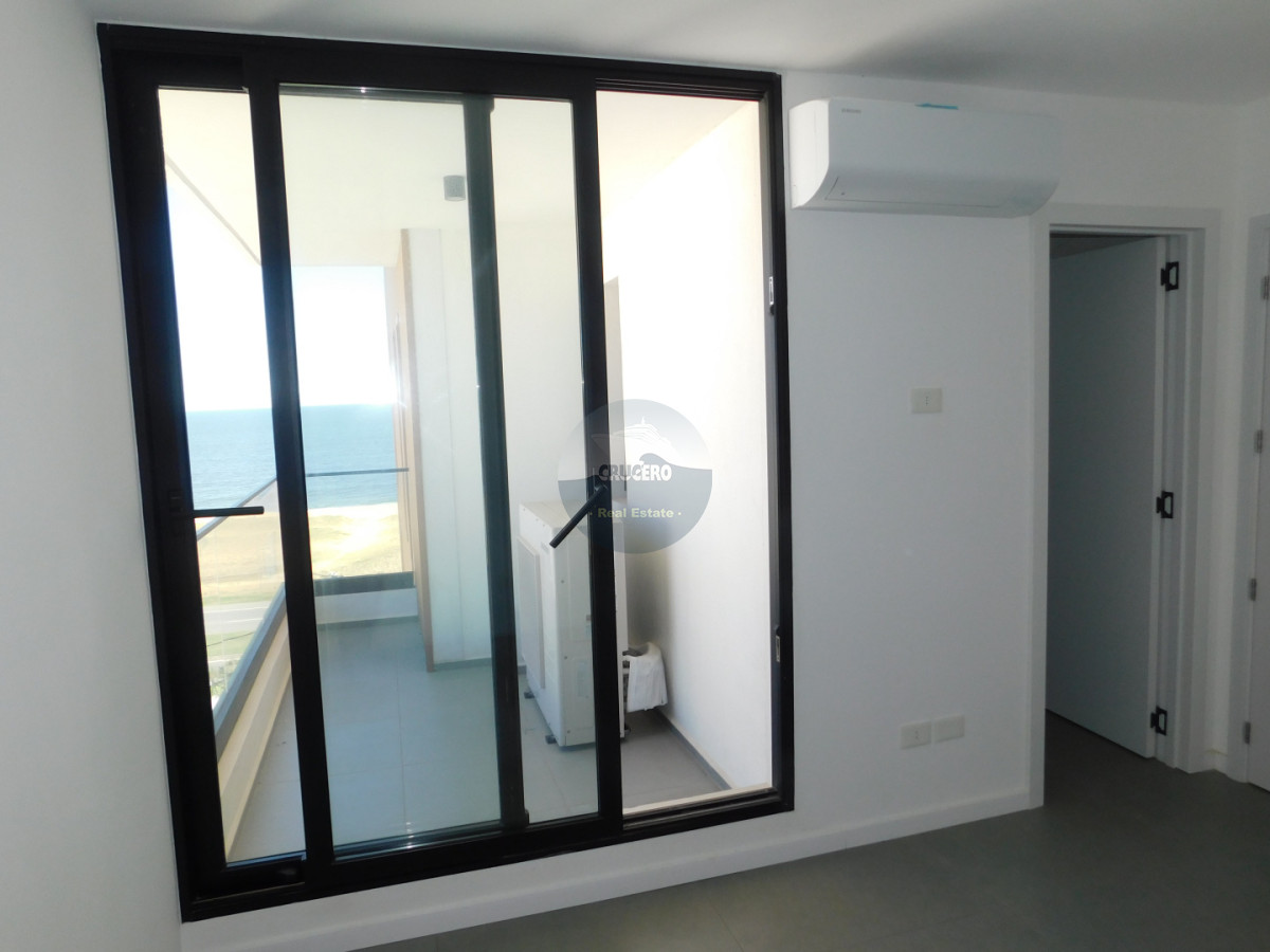 Apartamento ID.6540 - PENT HOUSE EN PINARES PRIMERA FILA 3 DORMITORIOS A ESTRENAR