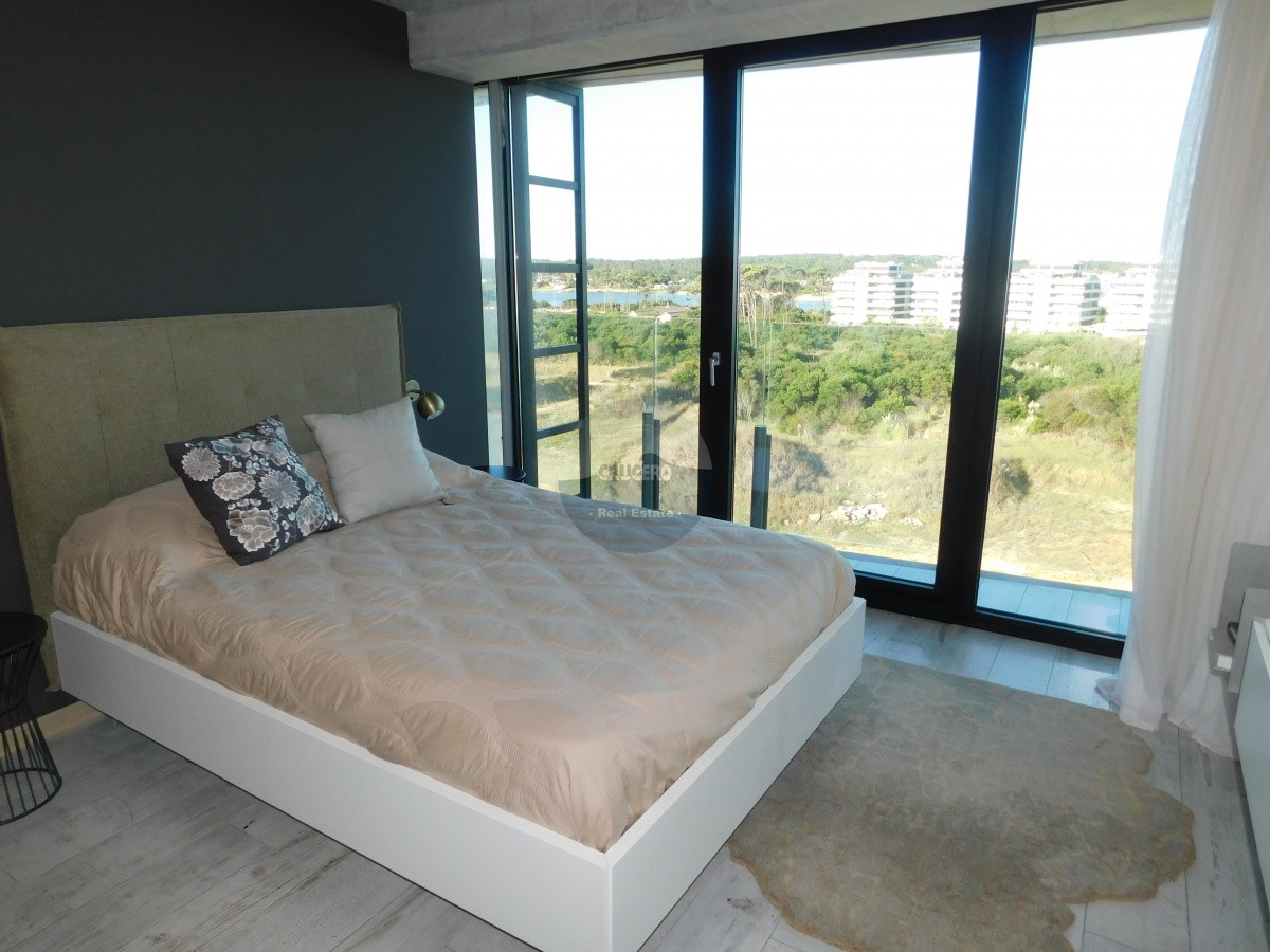 Apartamento ID.5468 - VENTA APARTAMENTO PUNTA DEL ESTE 4 DORMITORIOS