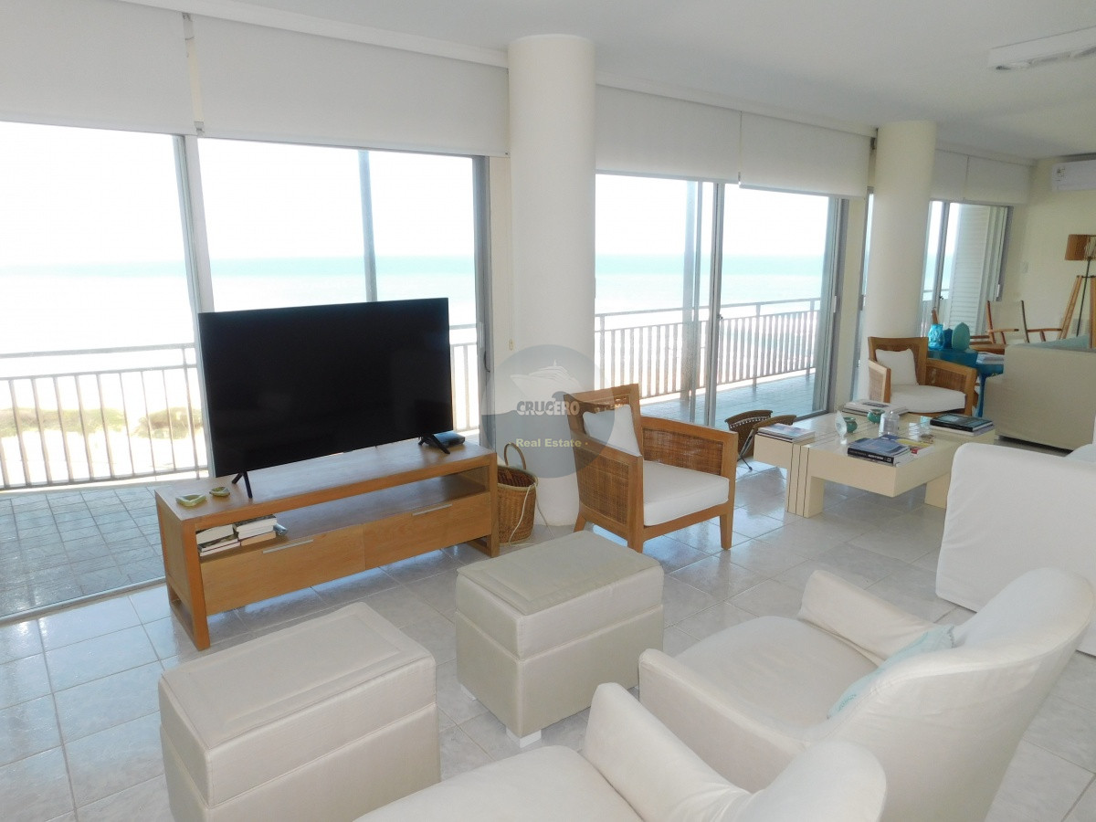 Apartamento ID.5887 - VENTA APARTAMENTO 3 DORMITORIOS MAS DEPENDENCIA BRAVA